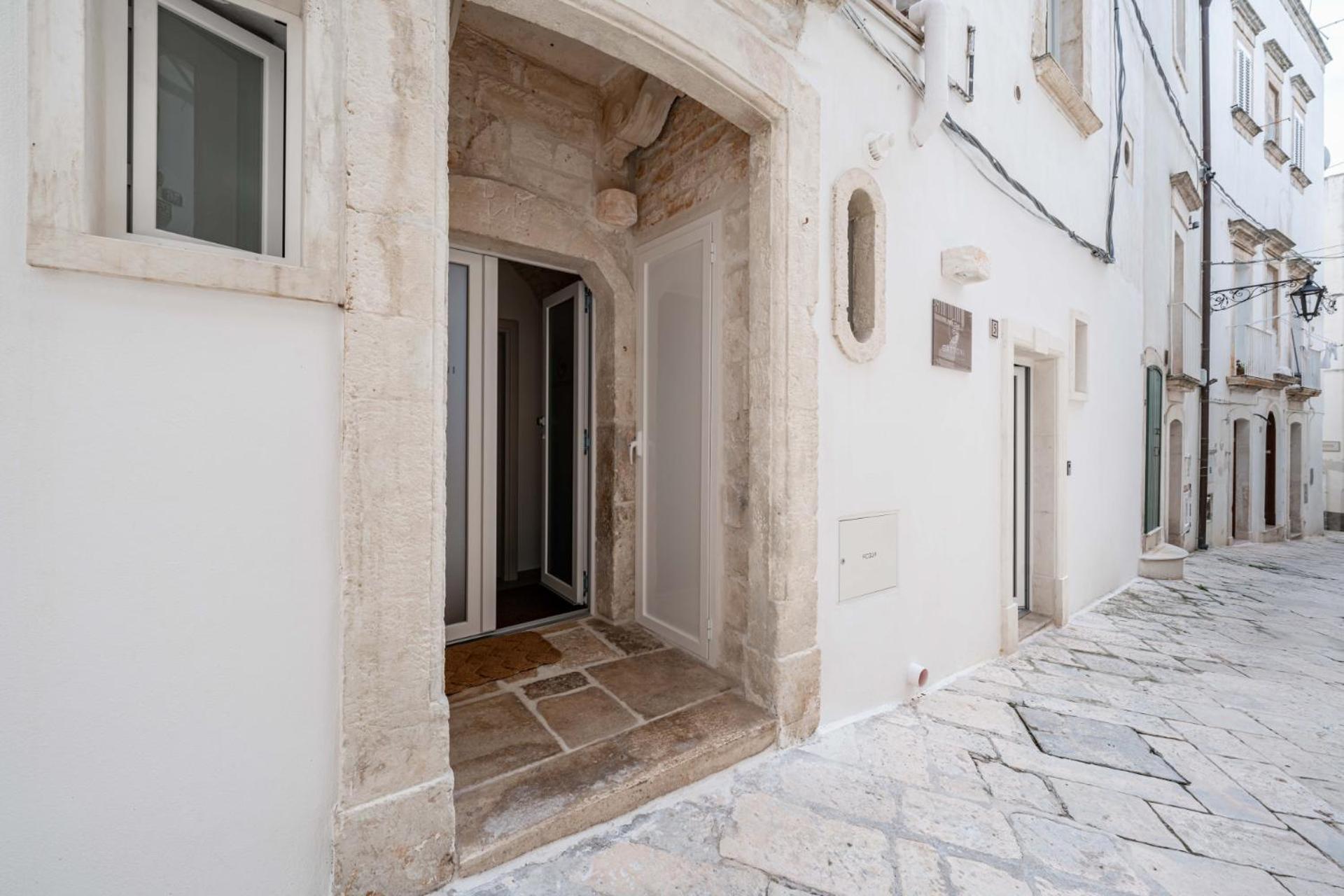 Gattoni Suite By Rentbeat Martina Franca Exteriör bild